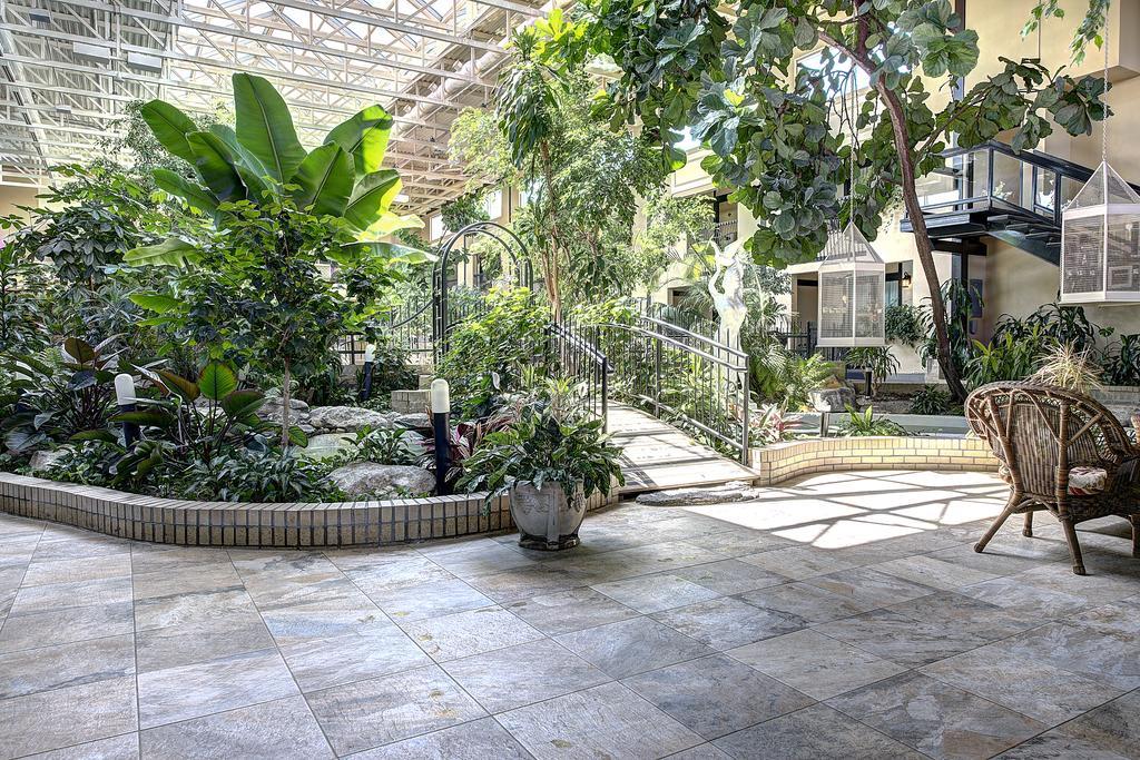 Hotel L'Oiseliere Монмани Екстериор снимка