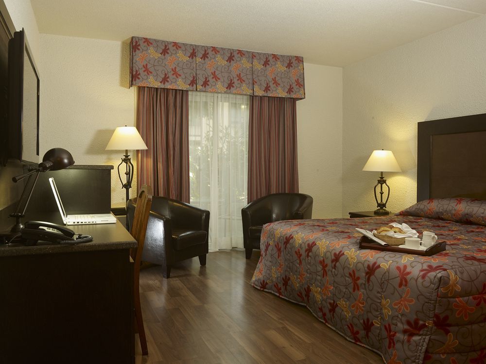 Hotel L'Oiseliere Монмани Екстериор снимка