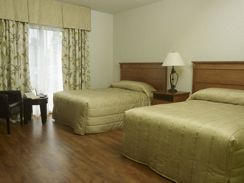 Hotel L'Oiseliere Монмани Екстериор снимка