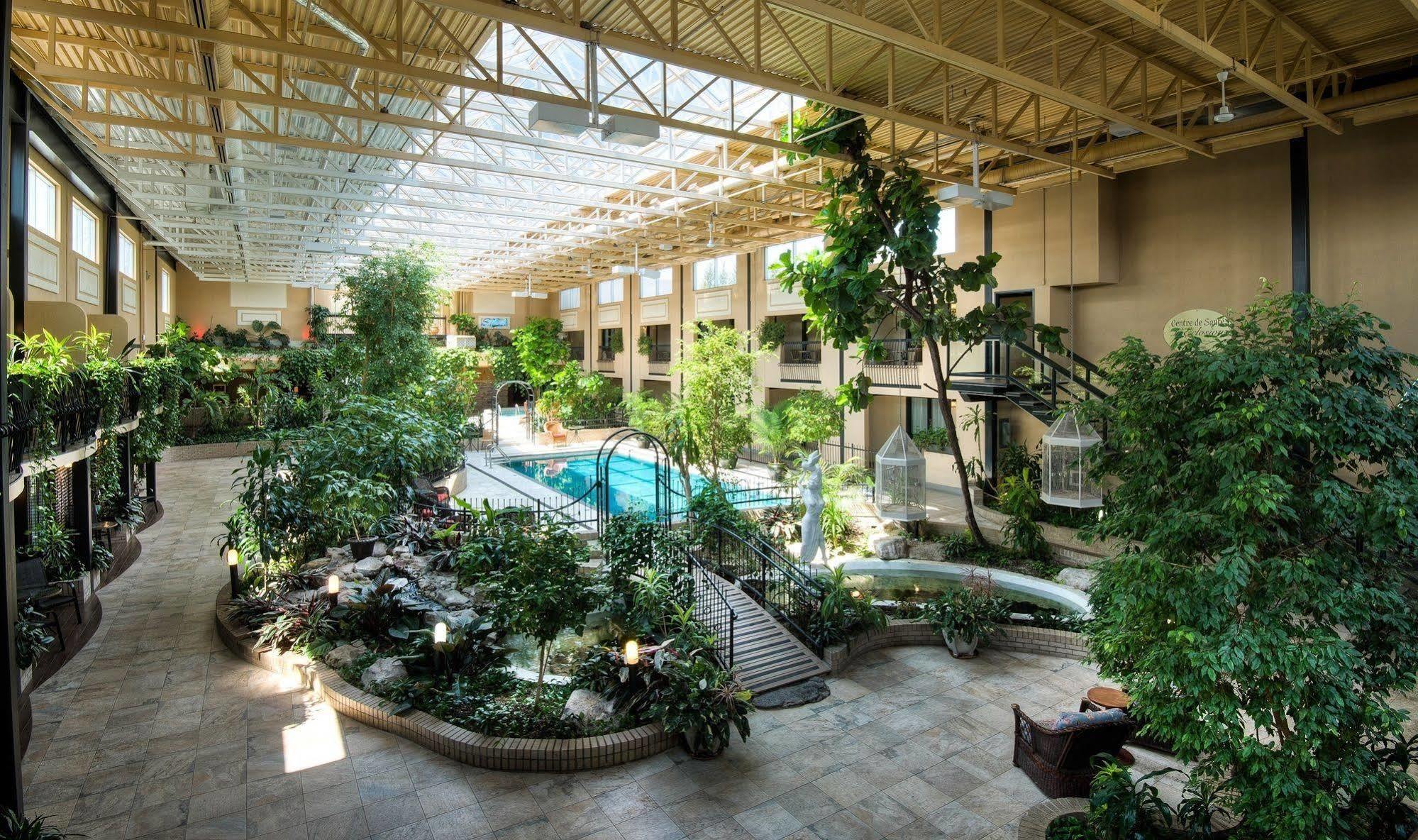 Hotel L'Oiseliere Монмани Екстериор снимка